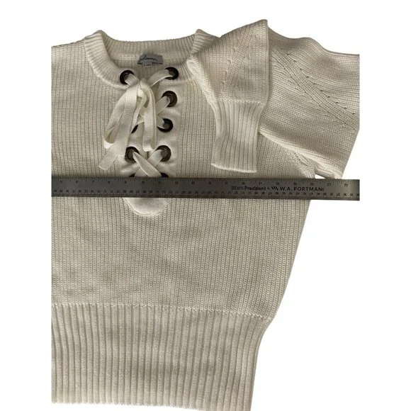 Olivia Warren Lace-Up Cream Knit Sweater With Oversized Eyelets & Ties Large - Picture 6 of 11